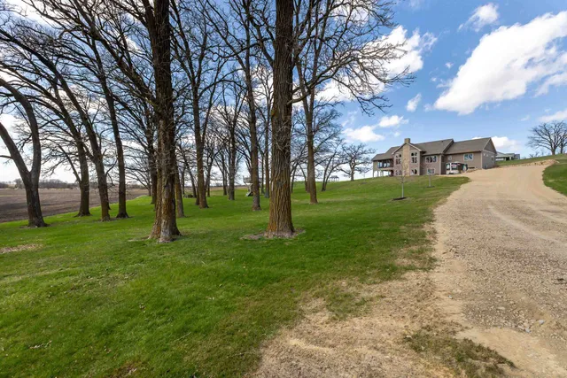 $725,000 | 2968 South Curtiss Road, Stockton, IL 61085