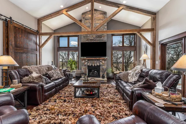 $725,000 | 2968 South Curtiss Road, Stockton, IL 61085