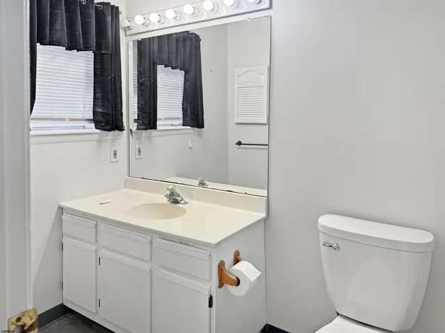 a view of a room with shelf