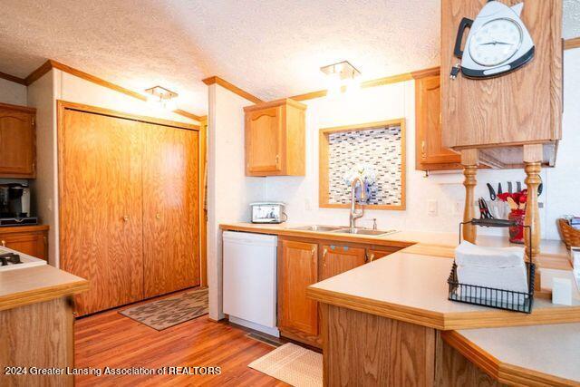 8722 Dunn Road Munith, MI 49259 - Photo 8 of 29 Kitchen