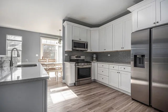 $250,000 | 4585 Camden Lane, Unit E, Yorkville, IL 60560