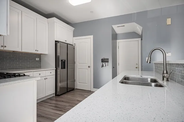 $250,000 | 4585 Camden Lane, Unit E, Yorkville, IL 60560