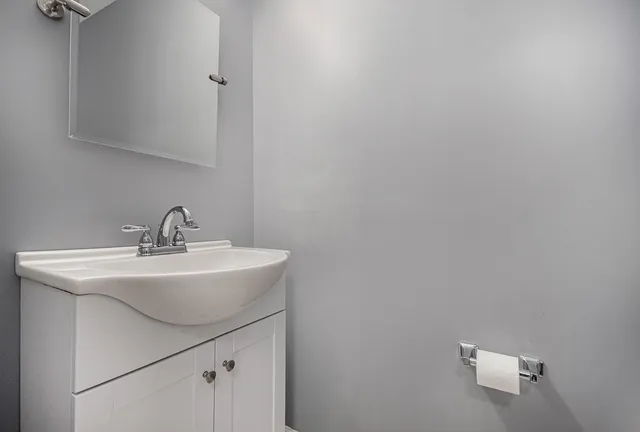 $250,000 | 4585 Camden Lane, Unit E, Yorkville, IL 60560