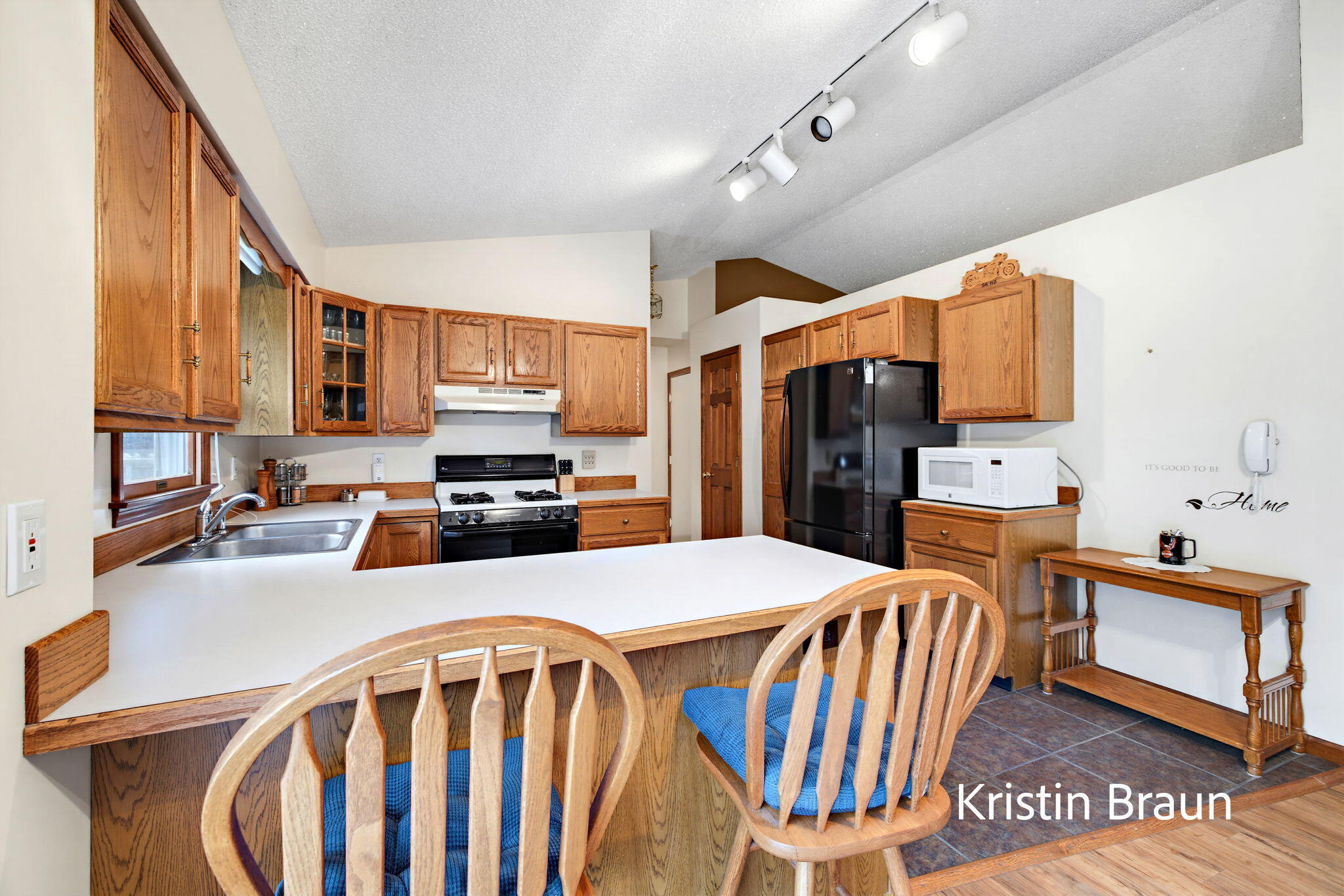 1851 North Sheridan Road Muskegon, MI 49445 - Photo 8 of 45 13-web-or-mls-1G1A3125