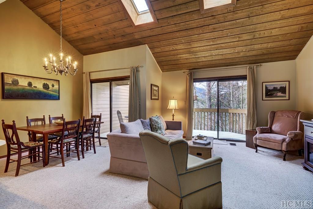 228-60 Emerald Ridge Road, Unit 60 Sapphire, NC 28774 - Photo 2 of 17 Gallery Image 2