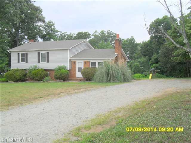 691 Allred Road Lexington, NC 27292 - Photo 2 of 16 Other. Front view and driveway