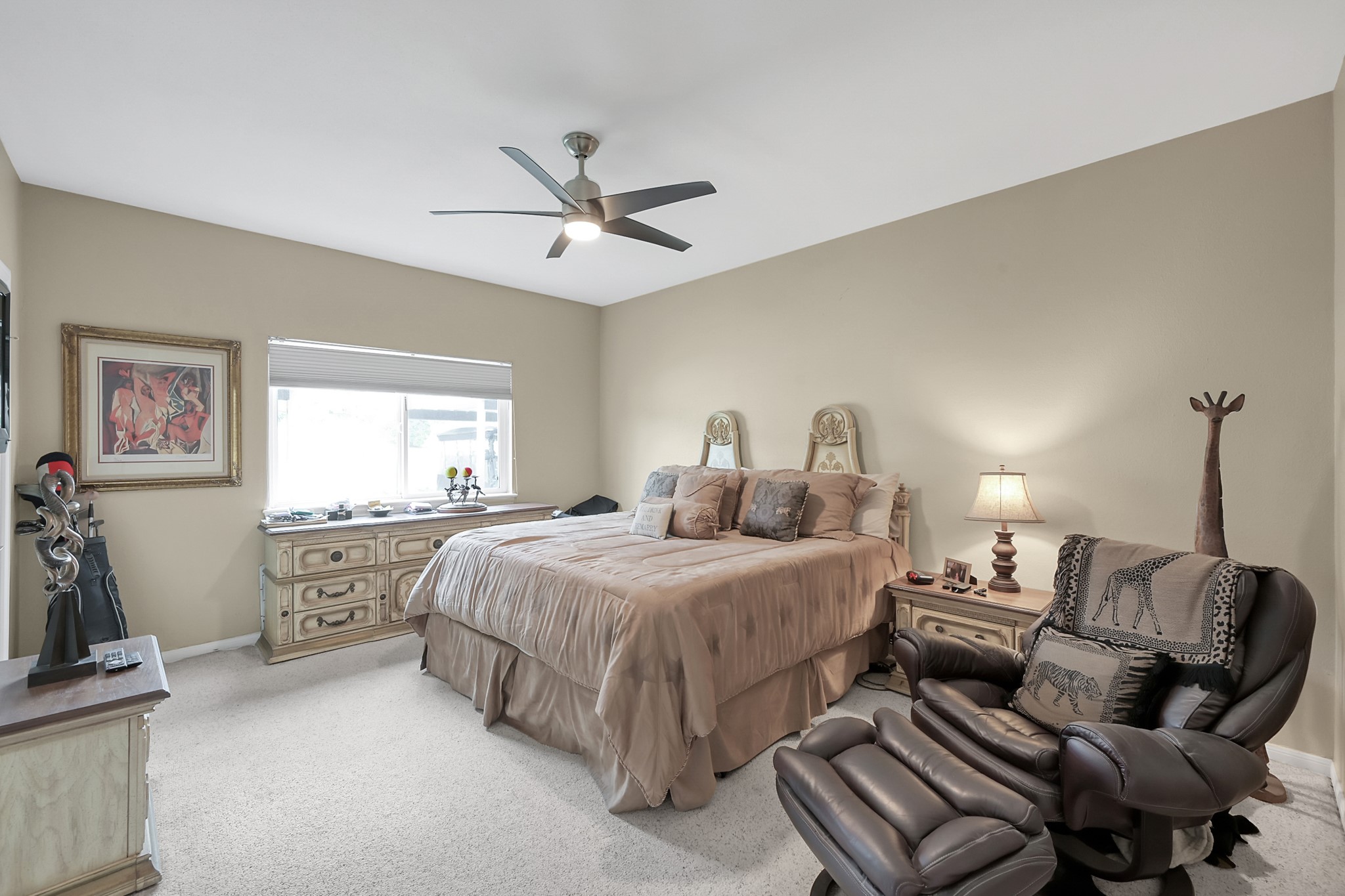 63 April Point Drive South Montgomery, TX 77356 - Photo 12 of 28 First level primary room