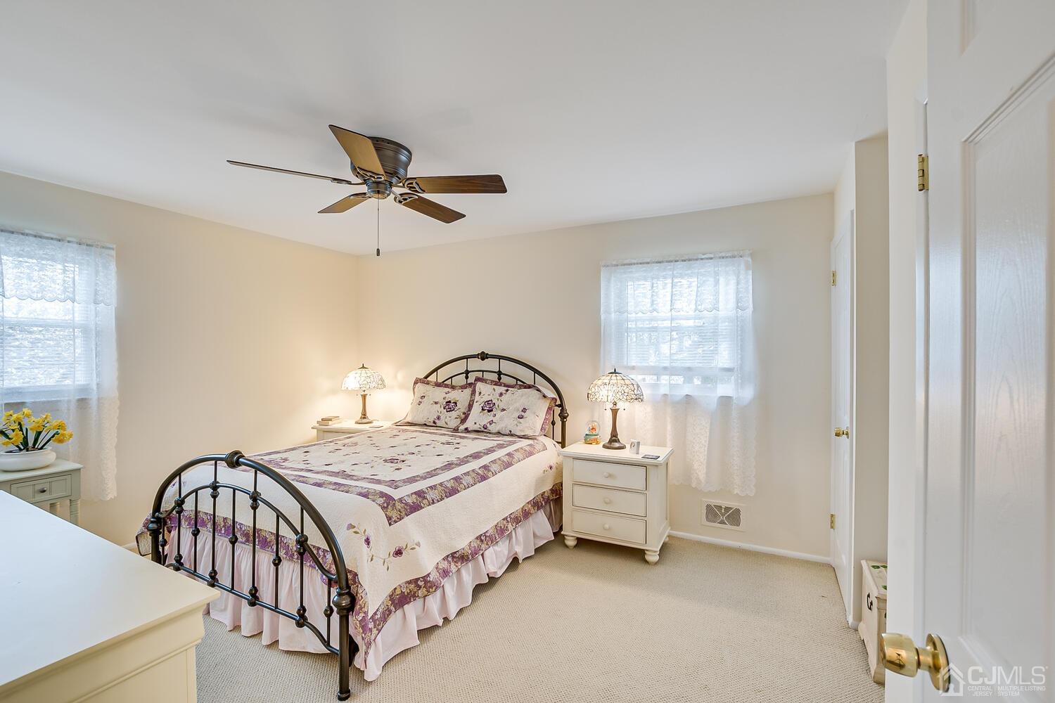 150 Vineyard Road Edison, NJ 08817 - Photo 24 of 33 a bedroom with bed and a window