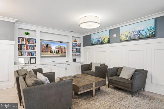 $824,500 | 2960 Vaden Drive, Unit 2N602, Fairfax, VA 22031