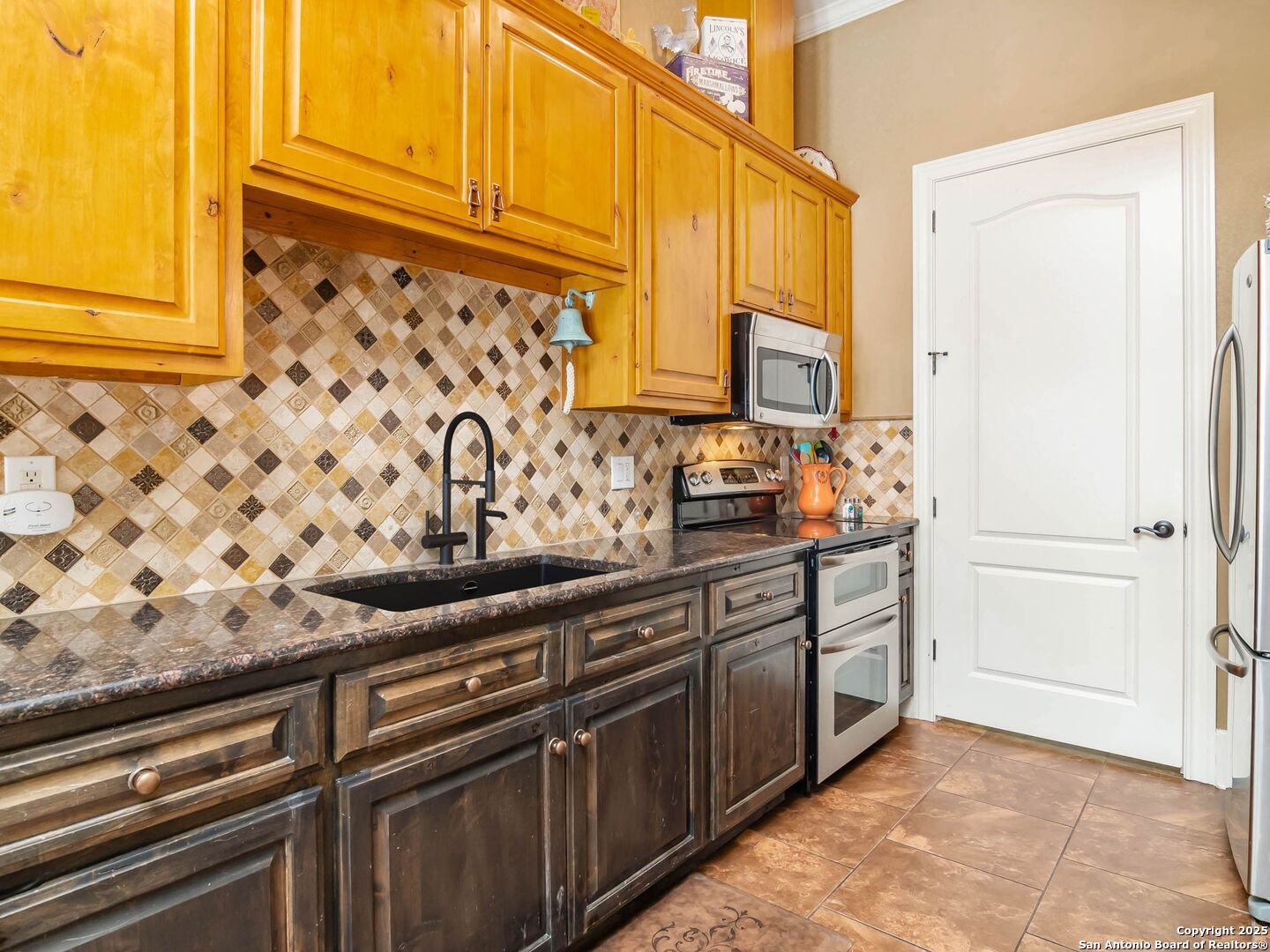 21010 Sky Ridge Avenue San Antonio, TX 78258 - Photo 36 of 70