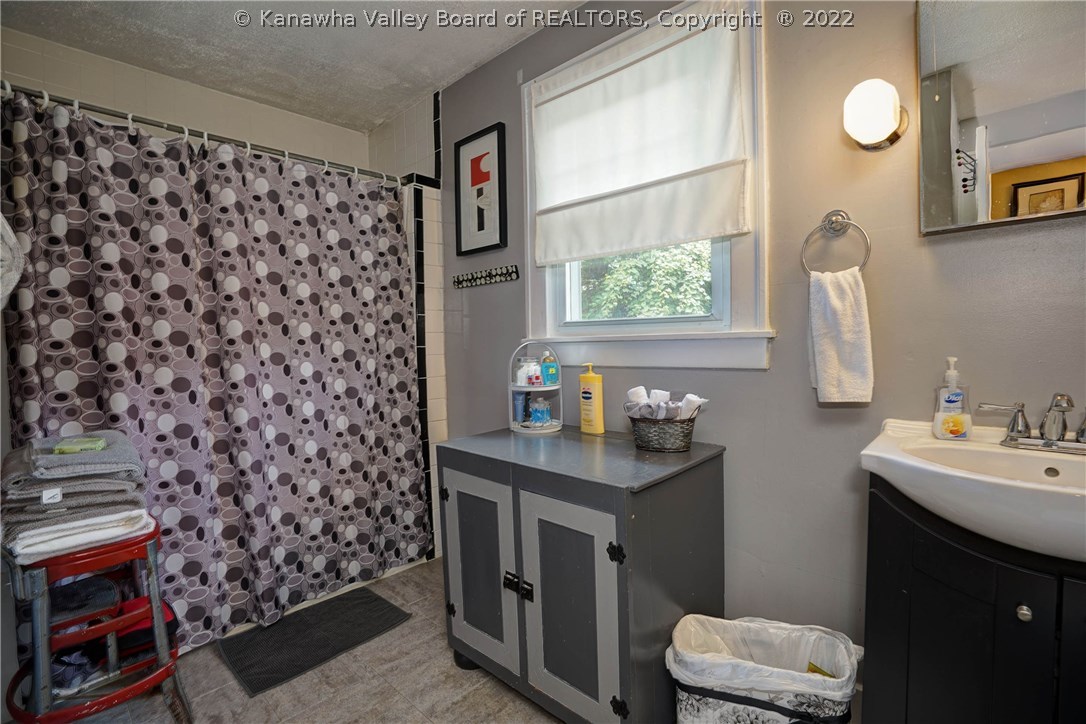 1117 Highland Road Charleston, WV 25302 - Photo 21 of 33 Gallery Image 21