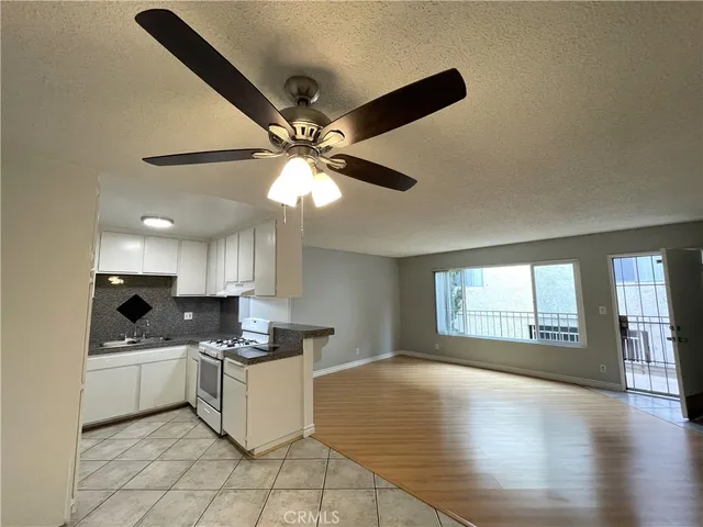 $1,750 | 13717 Chadron Avenue, Unit 23, Hawthorne, CA 90250