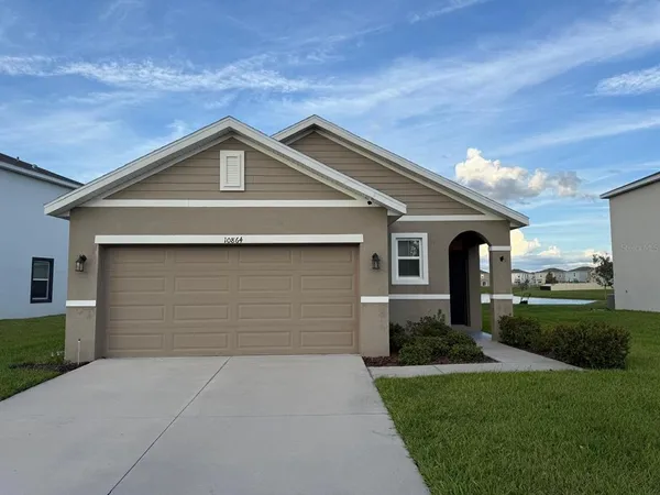 $2,299 | 10864 Penny Gale Loop, San Antonio, FL 33576