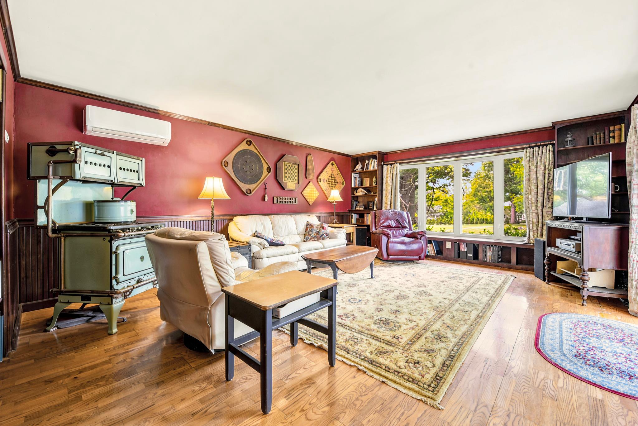 355 Swedesford Road Malvern, PA 19355 - Photo 15 of 52 Cozy Family Room with Large Bay Window