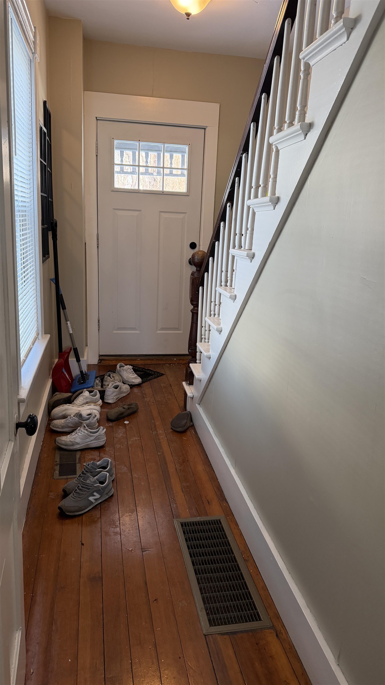 35 Foster Street Keene, NH 03431 - Photo 3 of 23