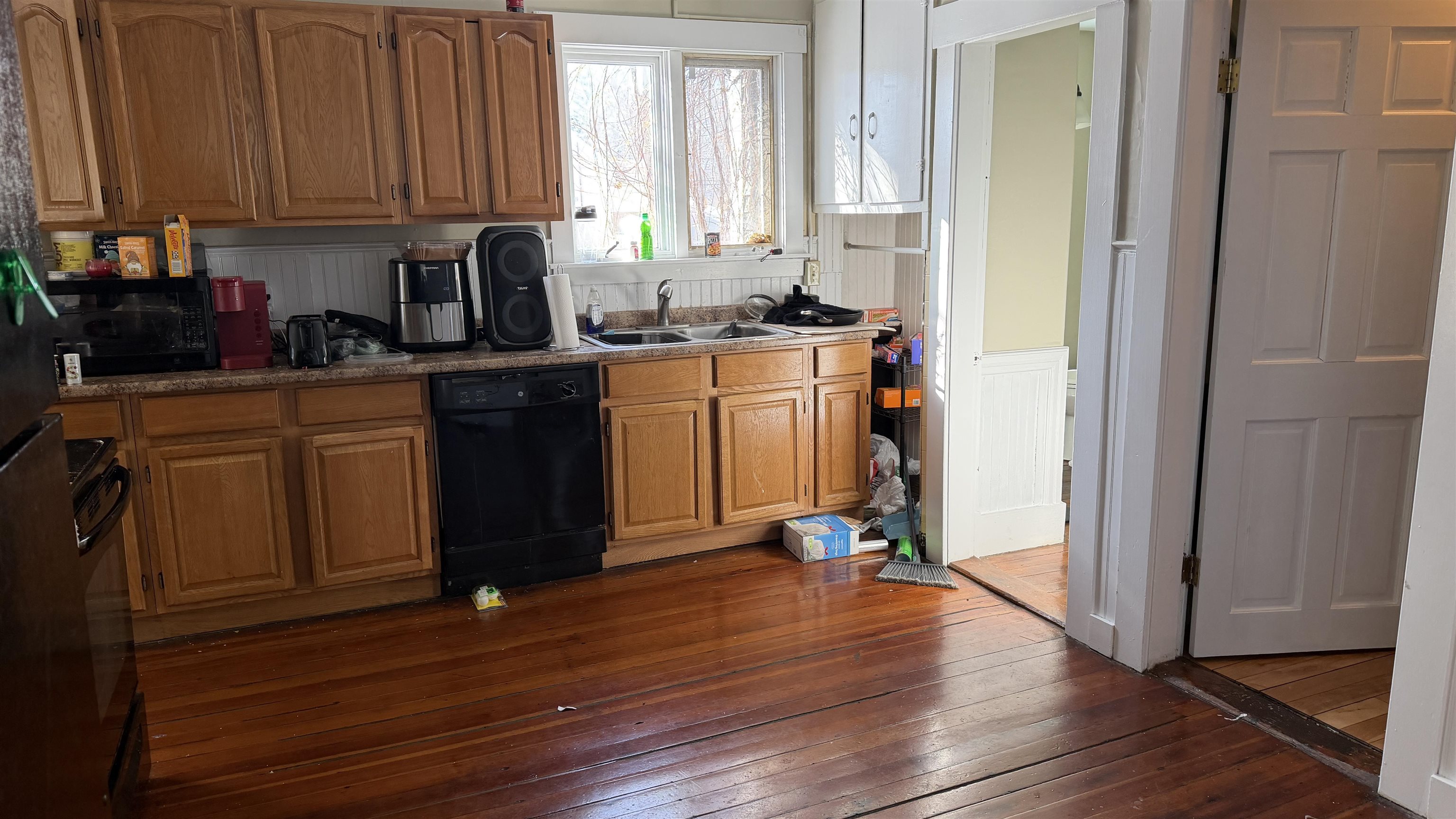 35 Foster Street Keene, NH 03431 - Photo 5 of 23