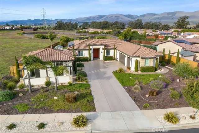 $1,289,000 | 1950 Vista Del Sol, Nipomo, CA 93444
