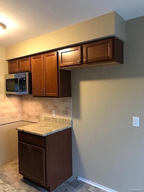 8401 18 18 Mile Road, Unit 27C Sterling Heights, MI 48313 - Photo 4 of 35
