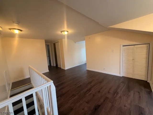 $2,700 | 154 Park Place, Unit 2, Elizabeth Port, NJ 07206