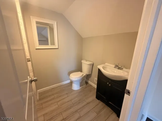$2,700 | 154 Park Place, Unit 2, Elizabeth Port, NJ 07206