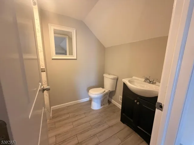 $2,700 | 154 Park Place, Unit 2, Elizabeth Port, NJ 07206