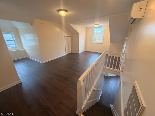 $2,700 | 154 Park Place, Unit 2, Elizabeth Port, NJ 07206