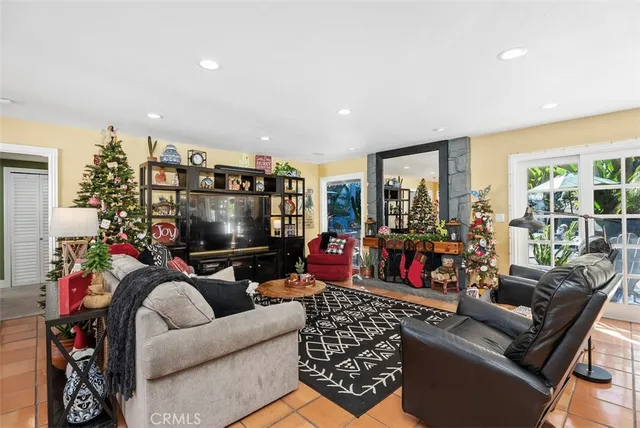 $7,500 | 2621 Via Cascadita, San Clemente, CA 92672