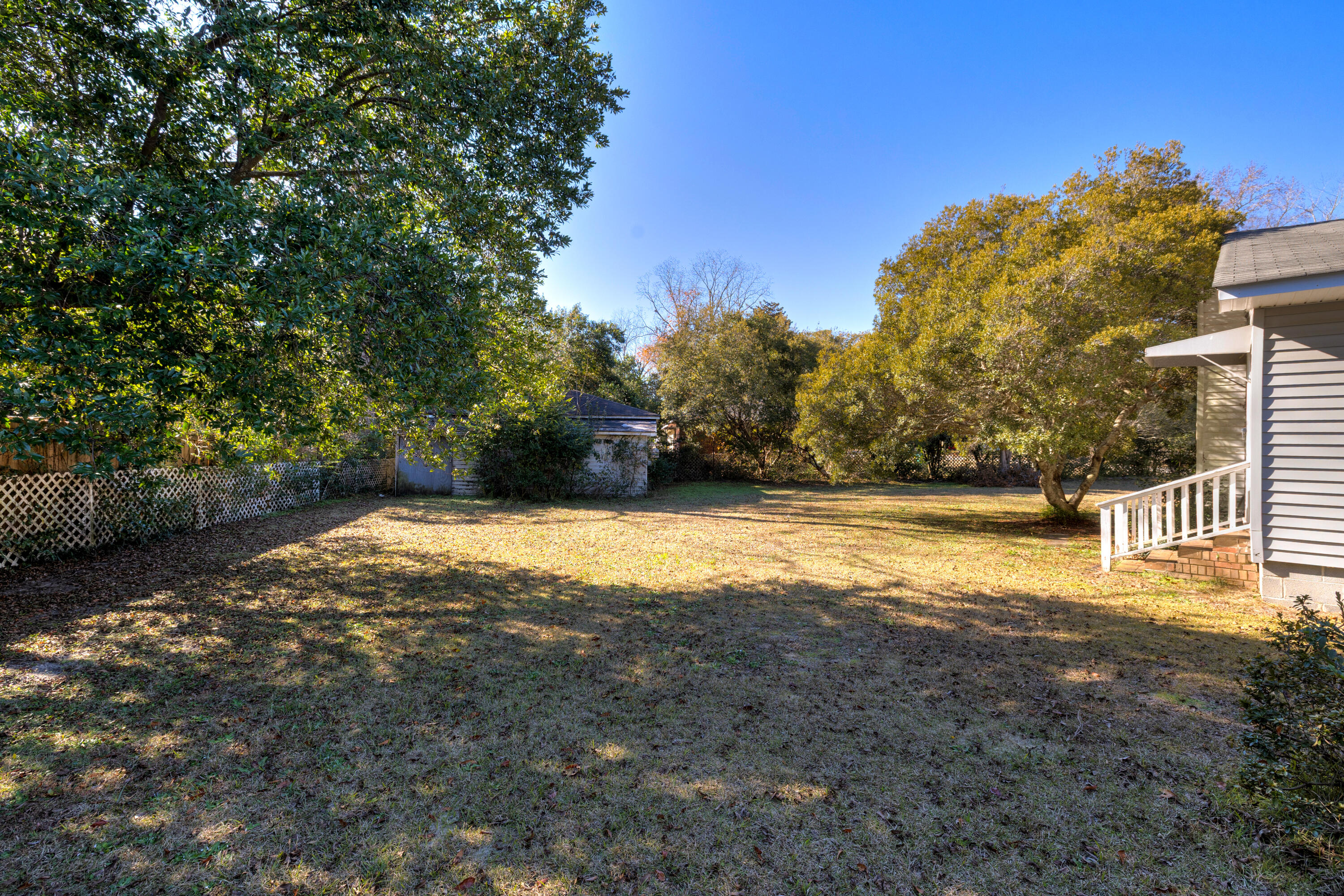 302 Stuckey Street Sumter, SC 29150 - Photo 34 of 36 09