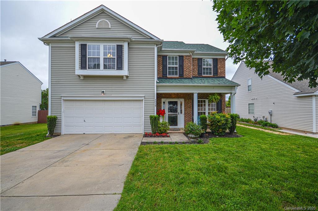 1019 Hipp Road Charlotte, NC 28216 - Photo 1 of 40 Gallery Image 1