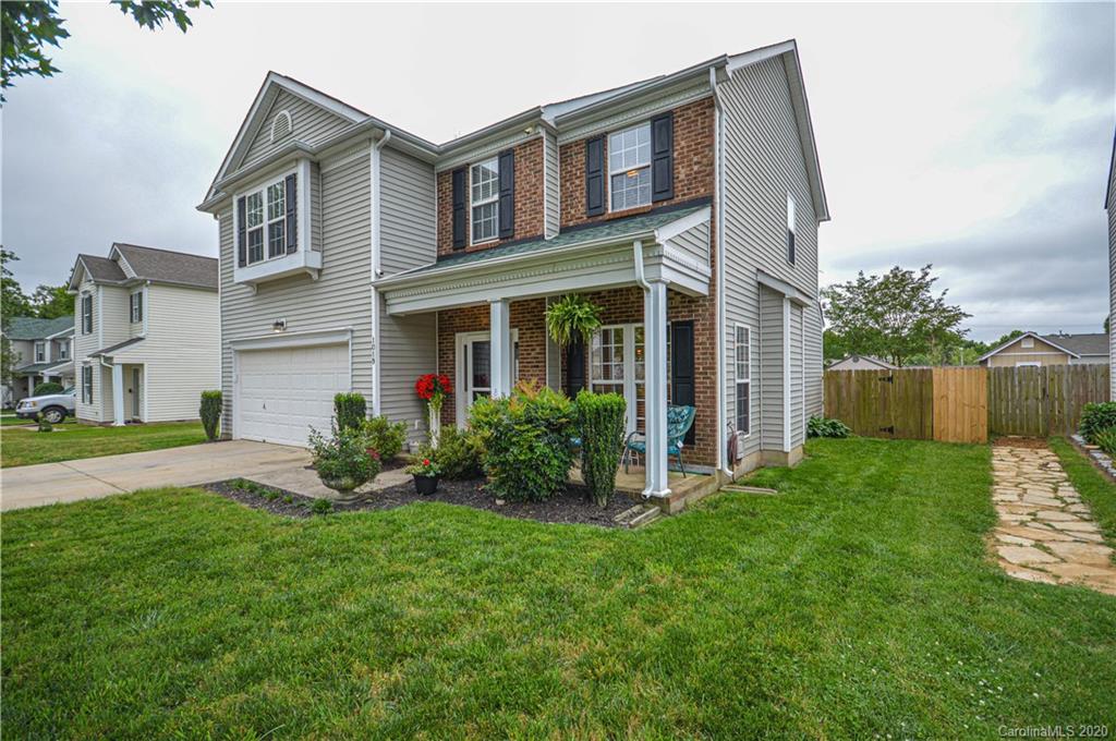 1019 Hipp Road Charlotte, NC 28216 - Photo 3 of 40 Gallery Image 3