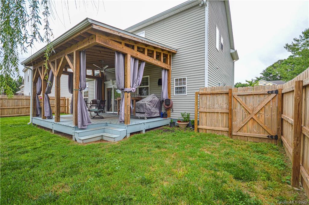 1019 Hipp Road Charlotte, NC 28216 - Photo 36 of 40 Gallery Image 36