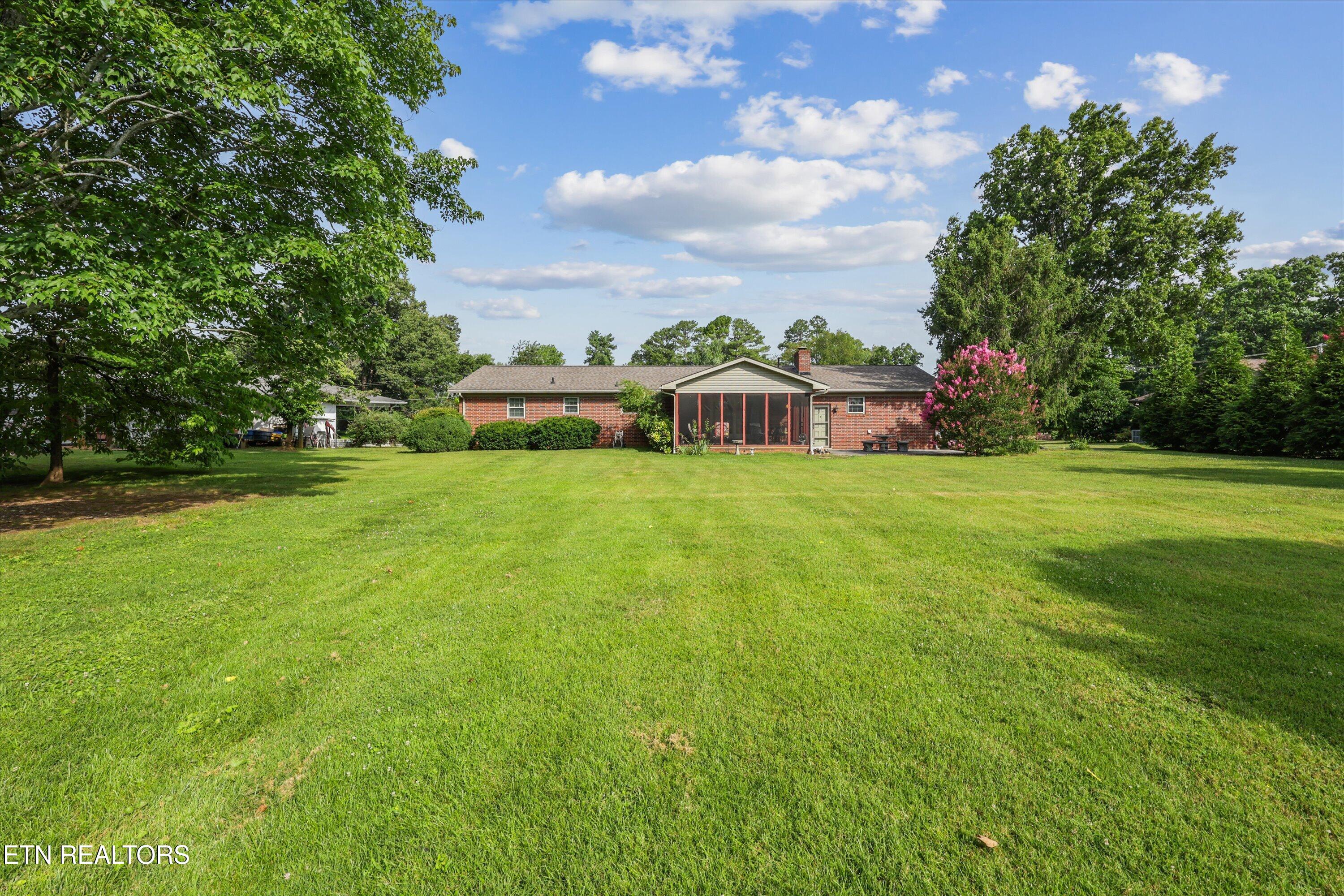 827 West Cunningham Street Alcoa, TN 37701 - Photo 34 of 43 40-827 W Cunningham St37