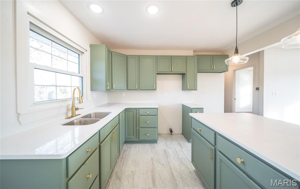 811 Soest Road Rolla, MO 65401 - Photo 12 of 36