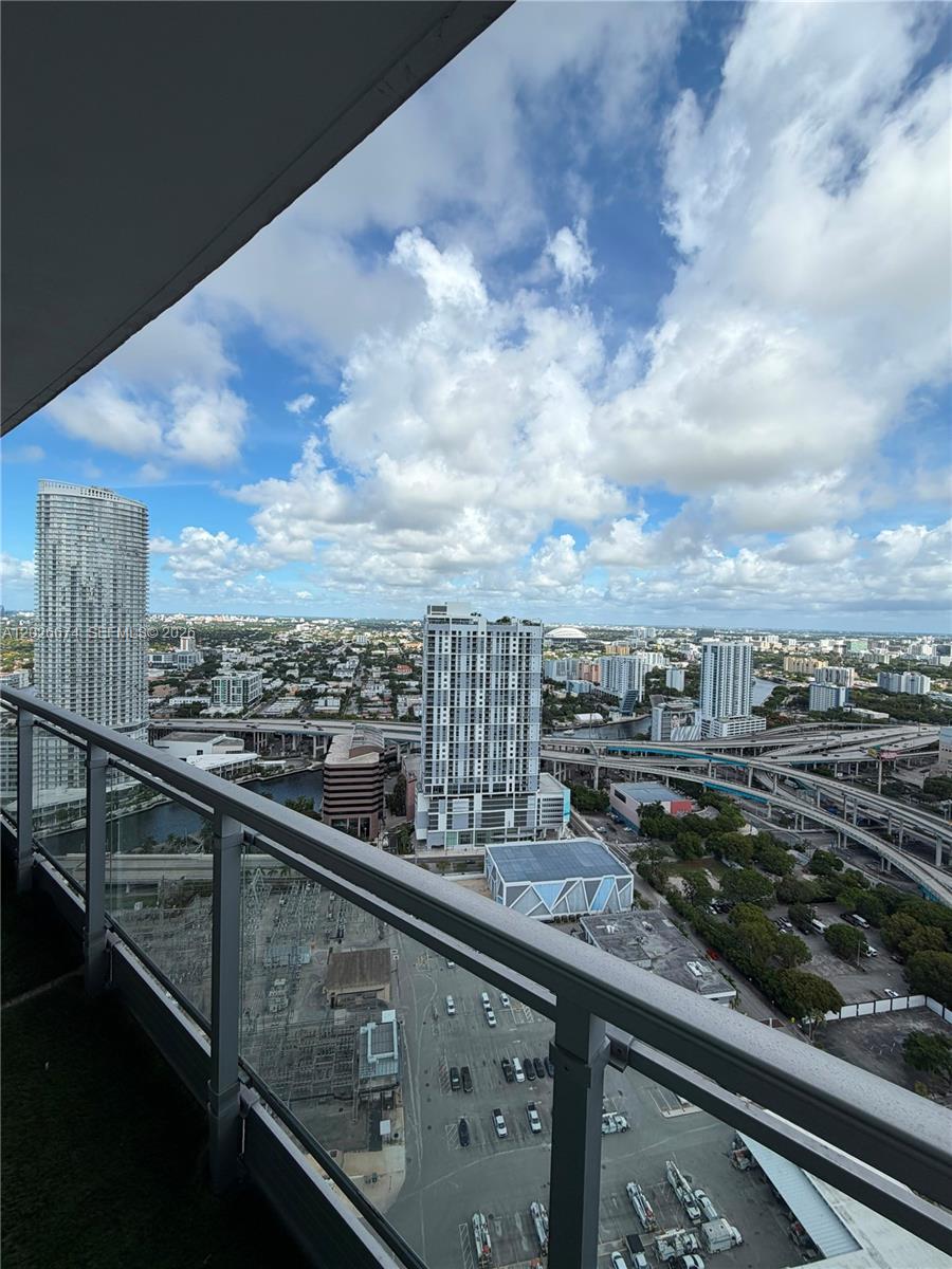 90 Southwest 3rd Street, Unit 4006 Miami, FL 33130 - Photo 19 of 19 Photo 19