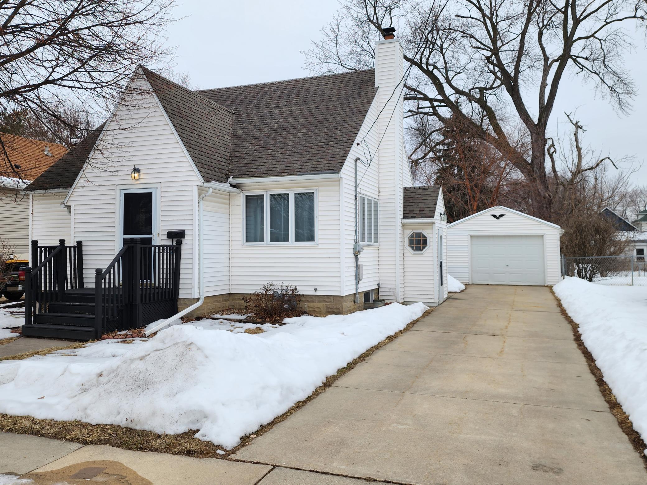 1427 1st Street Southeast Rochester, MN 55904 - Photo 1 of 1 Gallery Image 1