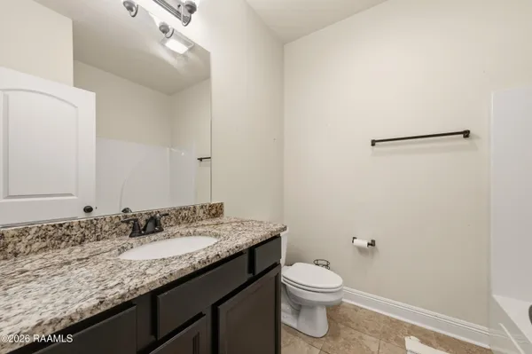 $270,000 | 134 Maddox Jude Drive, Maurice, LA 70555