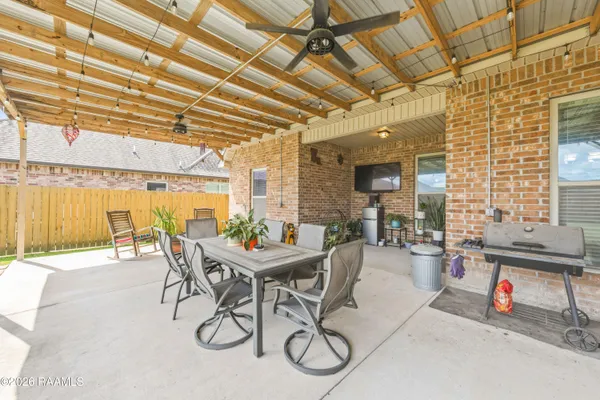 $270,000 | 134 Maddox Jude Drive, Maurice, LA 70555