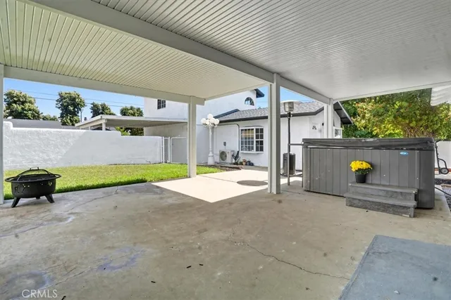 a view of outdoor space