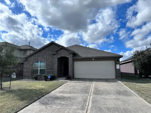 $2,100 | 3042 Village Creek Drive, Katy, TX 77494