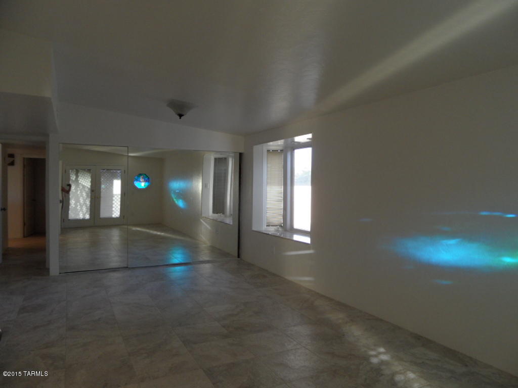 801 West Roller Coaster Road Tucson, AZ 85704 - Photo 12 of 33 Gallery Image 12