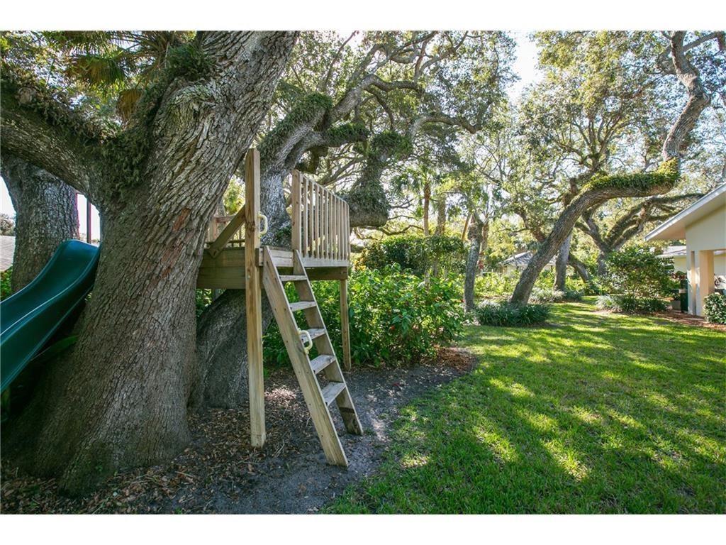 375 Fiddlewood Road Vero Beach, FL 32963 - Photo 17 of 20 Gallery Image 17