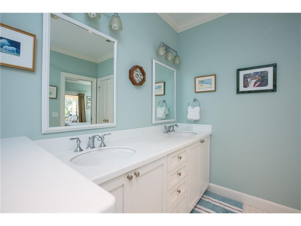 375 Fiddlewood Road Vero Beach, FL 32963 - Photo 10 of 20 Gallery Image 10