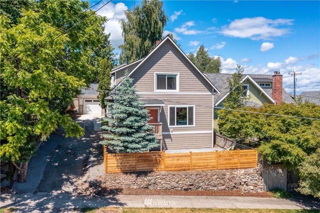 622 North 60th Street Seattle, WA 98103 - Photo 1 of 31 Gallery Image 1