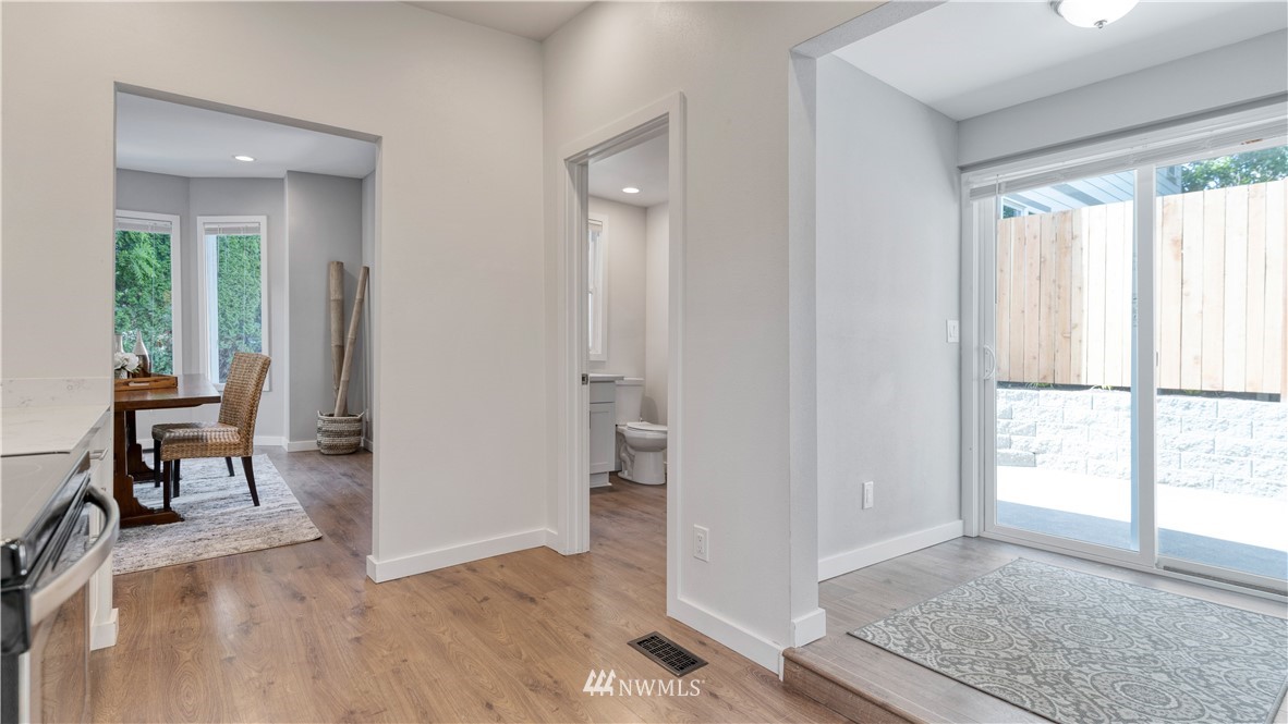 622 North 60th Street Seattle, WA 98103 - Photo 12 of 31 Gallery Image 12