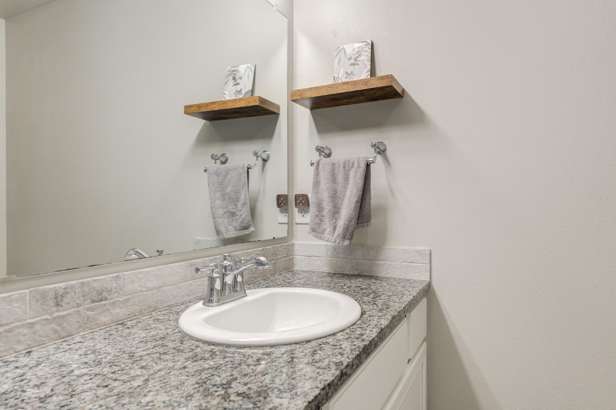 1930 137th Street Lubbock, TX 79423 - Photo 23 of 33 DSC00002_3_4_5_6