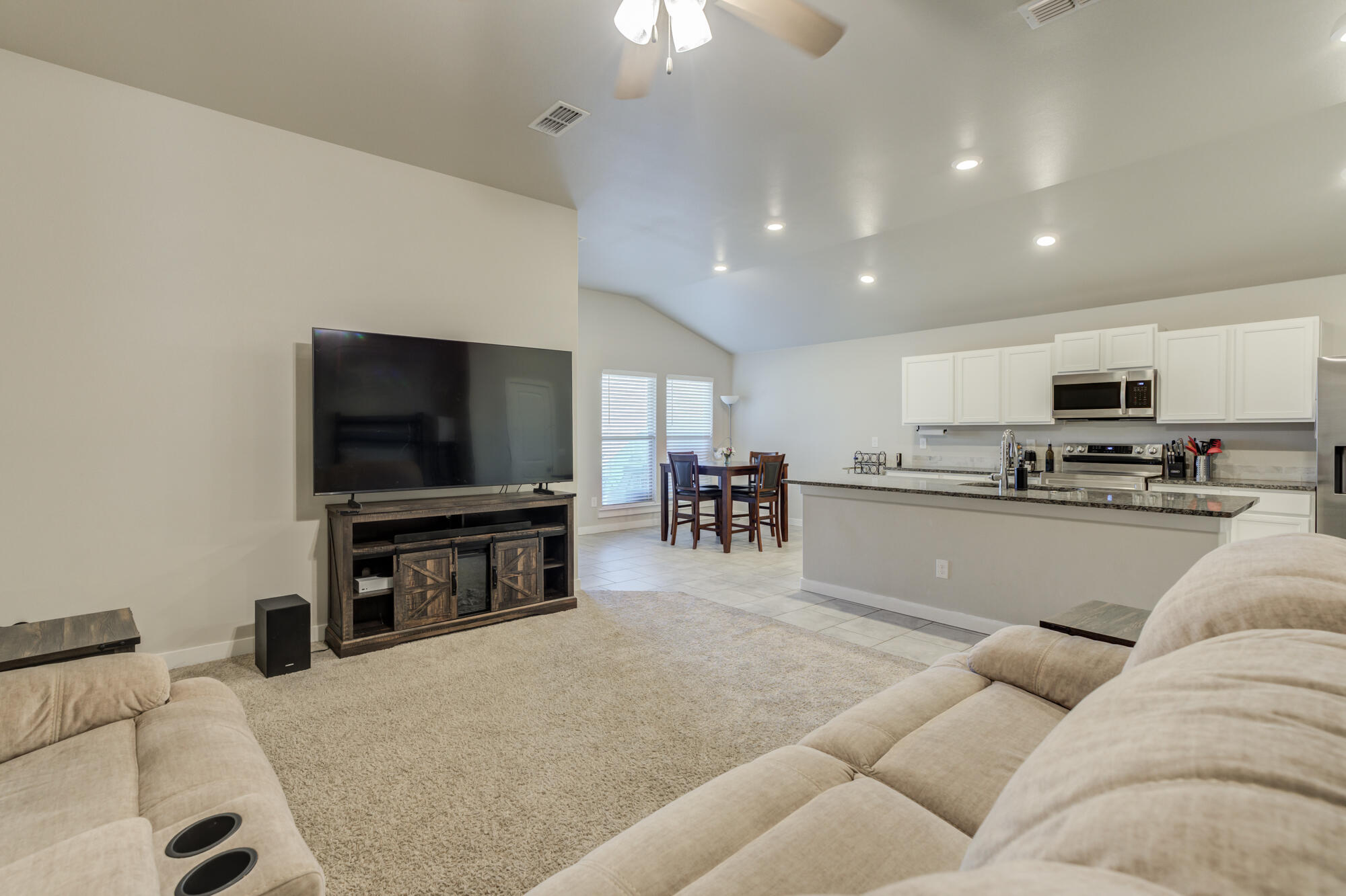 1930 137th Street Lubbock, TX 79423 - Photo 7 of 33 DSC09906_07_08_09_10