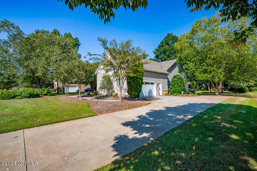 107 Friburg Road New Bern, NC 28562 - Photo 2 of 35 IMG_5502-HDR