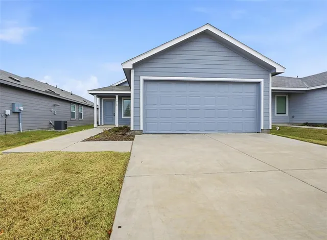 $1,695 | 3918 Selawik Street, Sherman, TX 75090