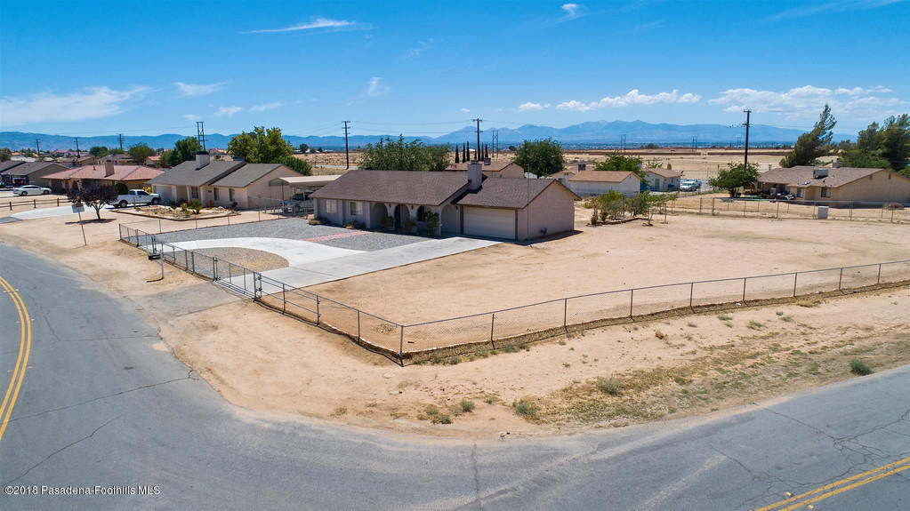 12000 Chimayo Road Apple Valley, CA 92308 - Photo 3 of 27 1 - Version 2-XL