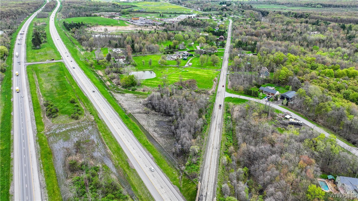 2572 Lakeview Road Lake View, NY 14085 - Photo 12 of 24